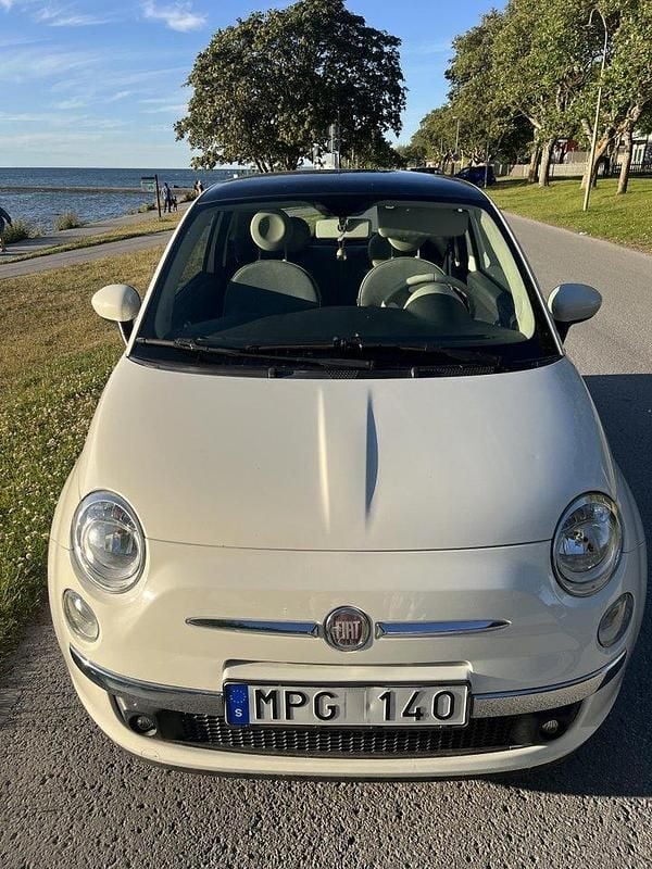 Vit Begagnad 2011 Fiat 500 Halvkombi | 54 000 kr (Superpris) - Bild 1/4