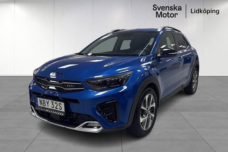 Blå Begagnad 2024 Kia Stonic GT-Line SUV | 249 900 kr (Marknadspris) - Bild 1/4