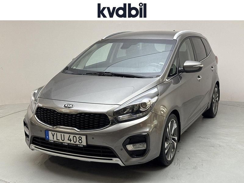 Grå (grå metallic) Begagnad 2017 Kia Carens Minibuss | 139 800 kr (Bra pris) - Bild 1/3