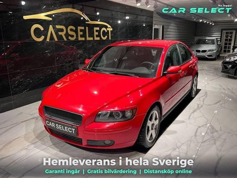 Röd Begagnad 2004 Volvo S40 Sedan | 29 900 kr (Marknadspris) - Bild 1/4