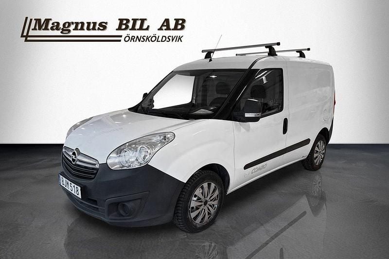 Vit Begagnad 2015 Opel Combo Van | 59 900 kr (Dyr) - Bild 1/4
