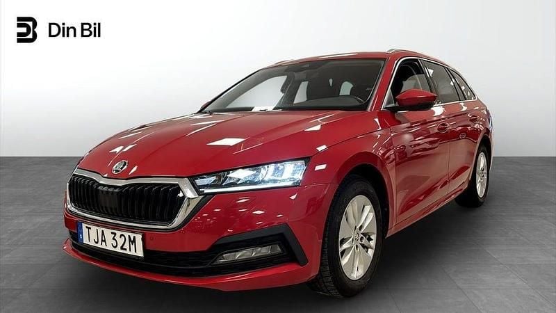 Velvet red metallic Begagnad 2023 Skoda Octavia Ambition Kombi | 289 900 kr (Marknadspris) - Bild 1/4