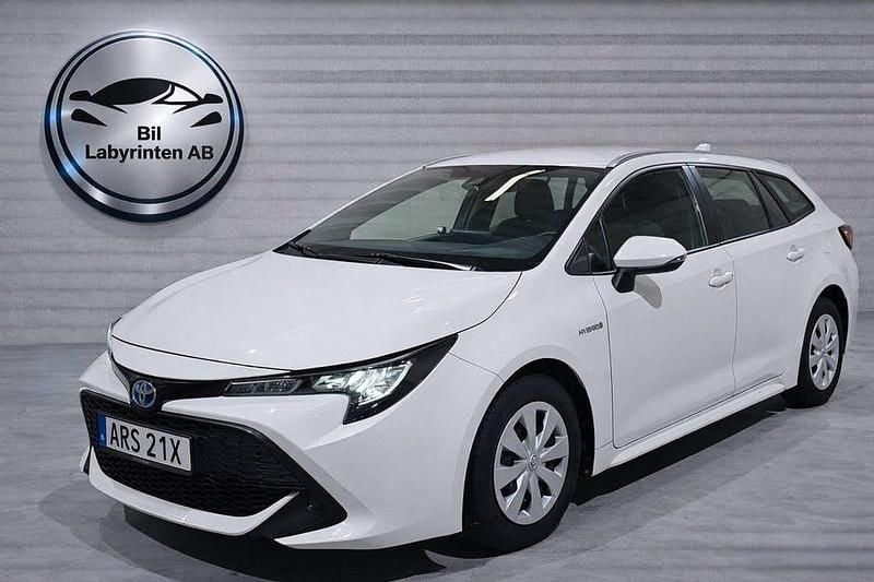 Begagnad Toyota Corolla Life 122 HK (89 kW) 2020 Vit Kombi