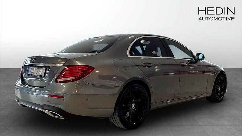 Begagnad Mercedes E220 AMG line 194 HK (142 kW) 2018 Grå Sedan