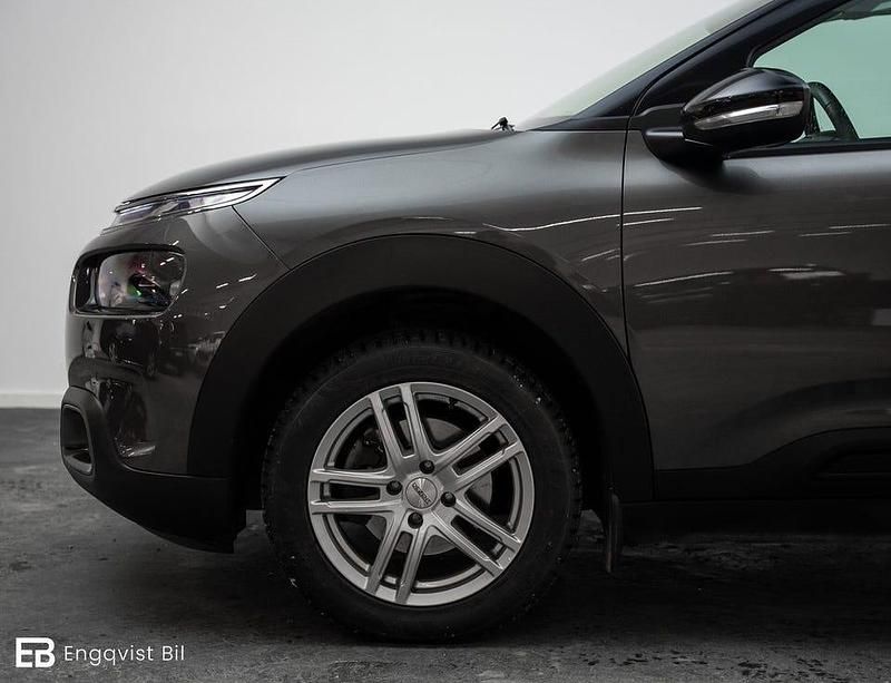 Begagnad Citroën C4 Cactus Shine 120 HK (88 kW) 2019 Grå Halvkombi
