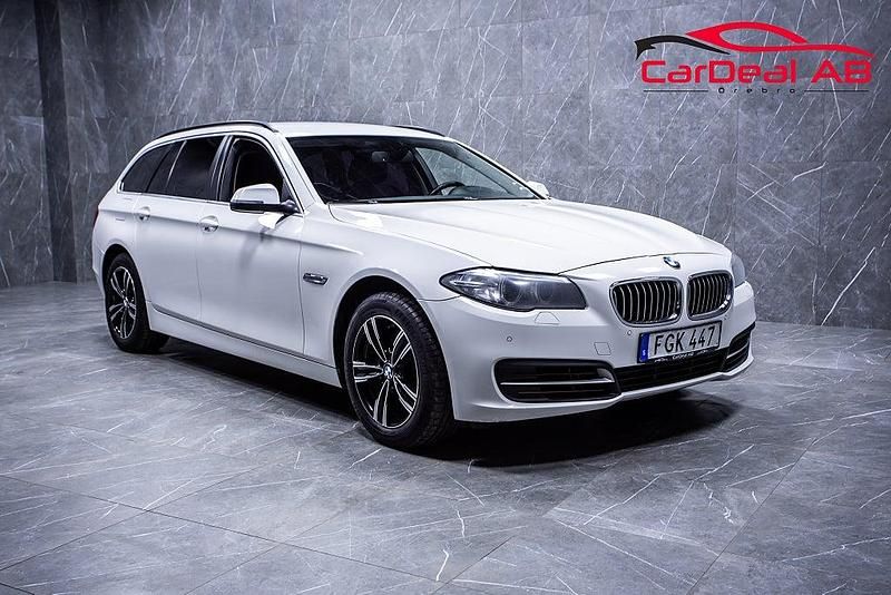 Vit Begagnad 2014 BMW 520 Kombi | 94 800 kr (Marknadspris) - Bild 1/4