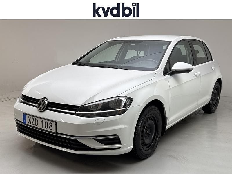 Vit Begagnad 2018 VW Golf VII | 112 000 kr (Bra pris) - Bild 1/3