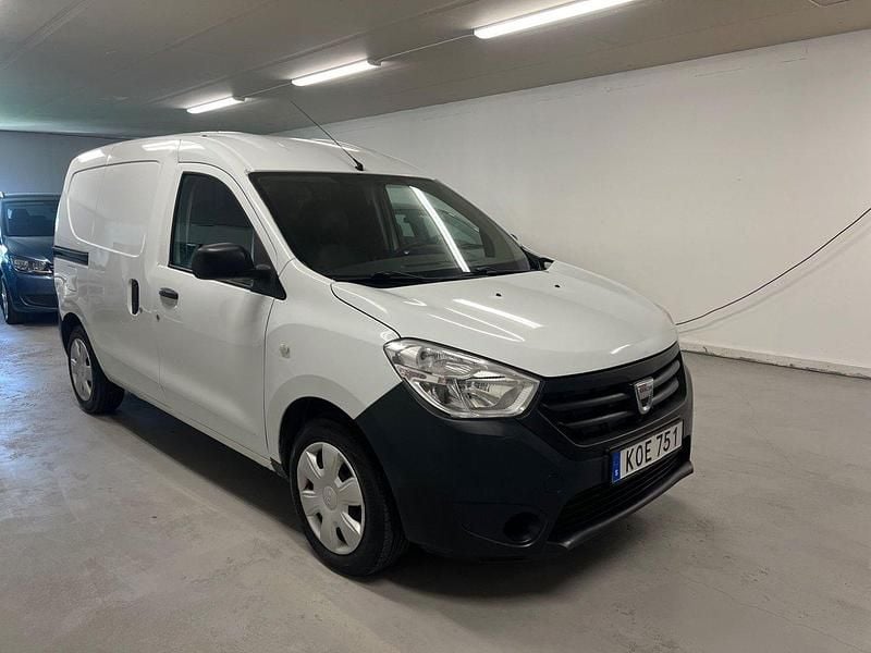 Vit Begagnad 2014 Dacia Dokker Express Van | 29 900 kr (Bra pris) - Bild 1/4