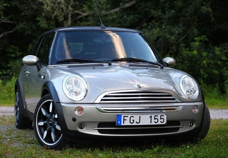 Brun Begagnad 2007 Mini Cooper Cabriolet Cab | 85 000 kr (Lite dyr) - Bild 1/4
