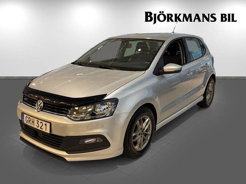 Begagnad VW Polo R-line 90 HK (66 kW) 2017 Silver Halvkombi