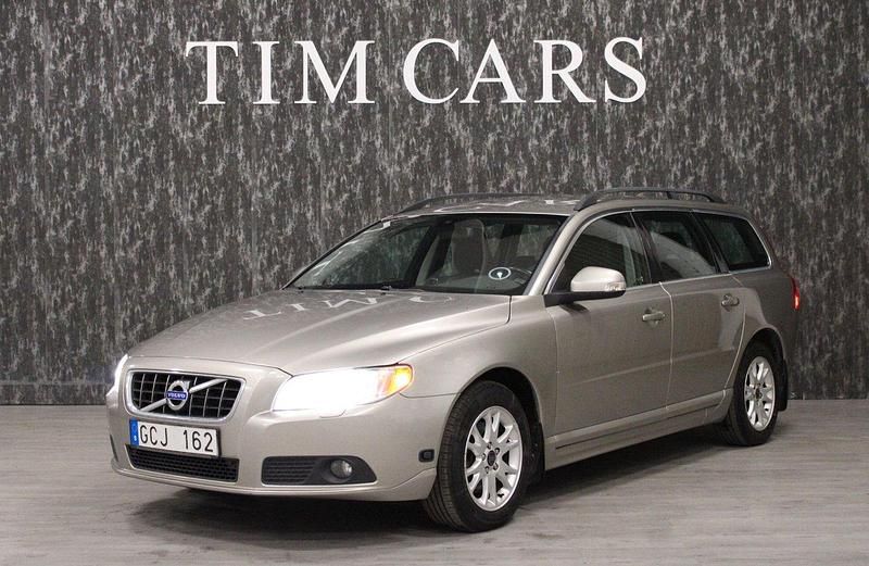 Ljusbrun Begagnad 2010 Volvo V70 Momentum Kombi | 58 999 kr (Bra pris) - Bild 1/4