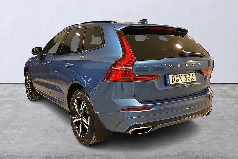 Begagnad Volvo XC60 R-Design 238 HK (175 kW) 2019 Blå SUV