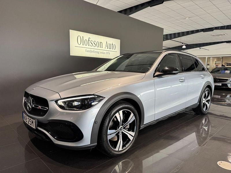 Silver Begagnad 2022 Mercedes C220 Kombi | 495 000 kr (Lite dyr) - Bild 1/4