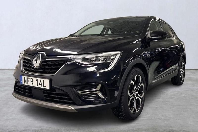 Svart Begagnad 2022 Renault Arkana Intens SUV | 194 900 kr (Bra pris) - Bild 1/4