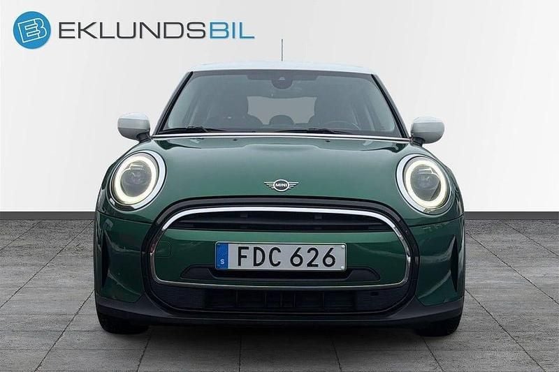Begagnad Mini Cooper 136 HK (100 kW) 2023 Grön Halvkombi