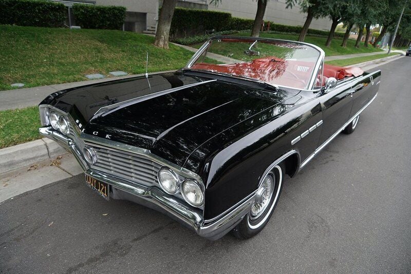 Begagnad Buick Electra 225 224 HK (164 kW) 1964 Svart Cab