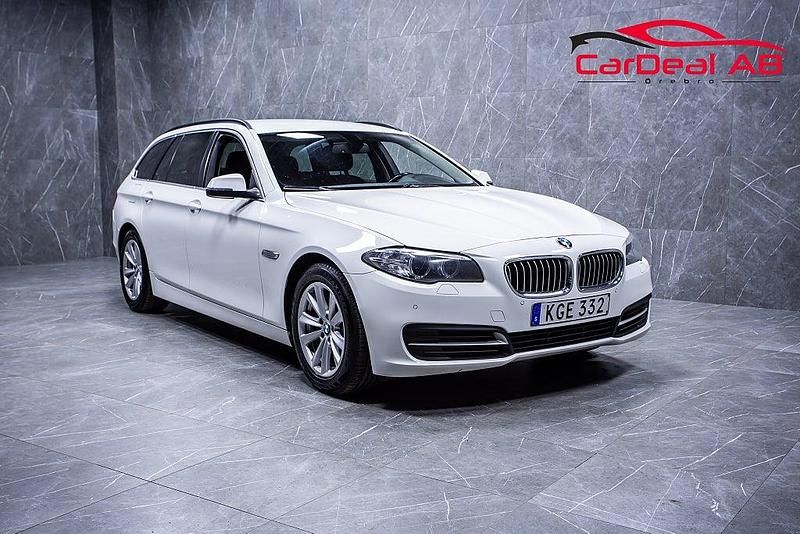 Vit Begagnad 2014 BMW 520 Kombi | 92 800 kr (Lite dyr) - Bild 1/4