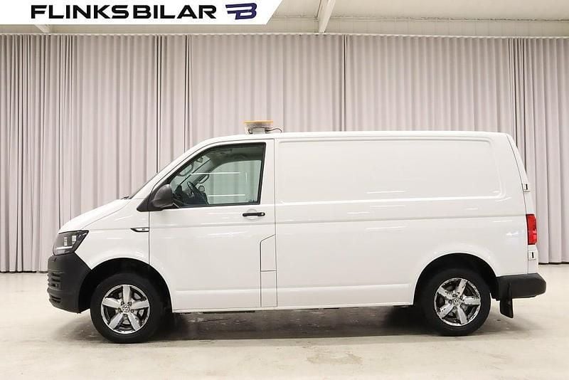 Vit Begagnad 2018 VW Transporter Van | 278 750 kr - Bild 1/4