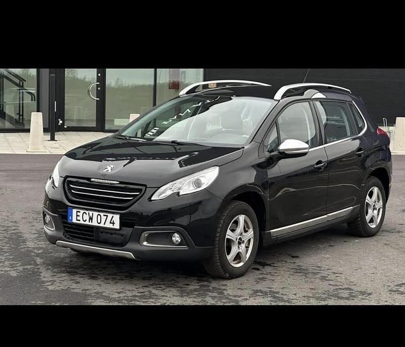 Svart Begagnad 2015 Peugeot 2008 SUV | 59 900 kr (Marknadspris) - Bild 1/4