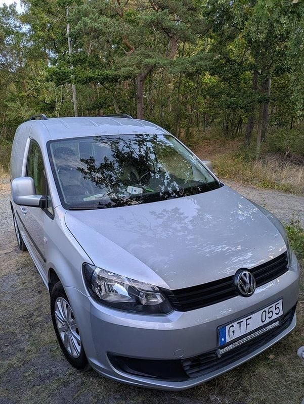 Silver Begagnad 2011 VW Caddy Minibuss | 52 000 kr (Marknadspris) - Bild 1/4