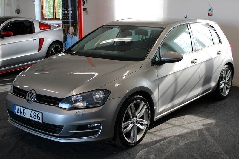 Silver Begagnad 2013 VW Golf VII GT Halvkombi | 129 900 kr (Marknadspris) - Bild 1/4