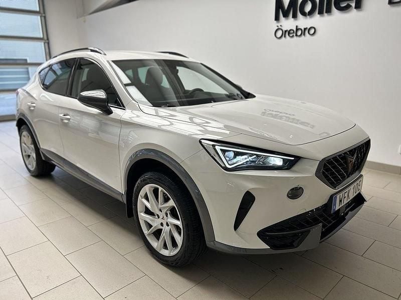 Vit (candy white) Begagnad 2023 Cupra Formentor SUV | 274 900 kr (Marknadspris) - Bild 1/4