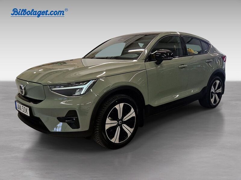 Grön Begagnad 2023 Volvo EC40 Plus SUV | 469 500 kr (Marknadspris) - Bild 1/3
