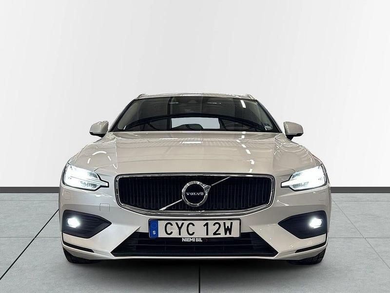 Begagnad Volvo V60 250 HK (183 kW) 2019 Vit Kombi