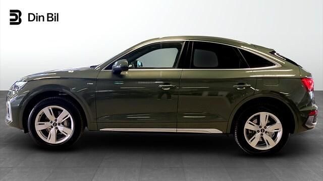 Distriktgrön metallic Begagnad 2024 Audi Q5 Sportback S-Line SUV | 579 000 kr (Marknadspris) - Bild 1/3