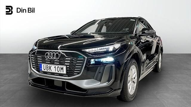 Begagnad Audi Q6 Sportback e-tron S-Line 239 kW (326 HK) 2025 Svart SUV