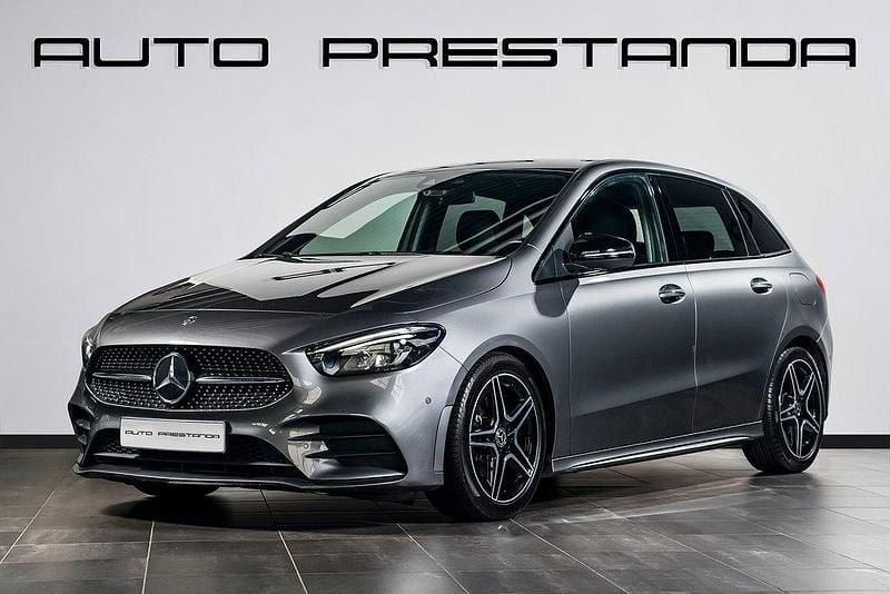 Grå Begagnad 2020 Mercedes B200 AMG Minibuss | 225 000 kr (Marknadspris) - Bild 1/4