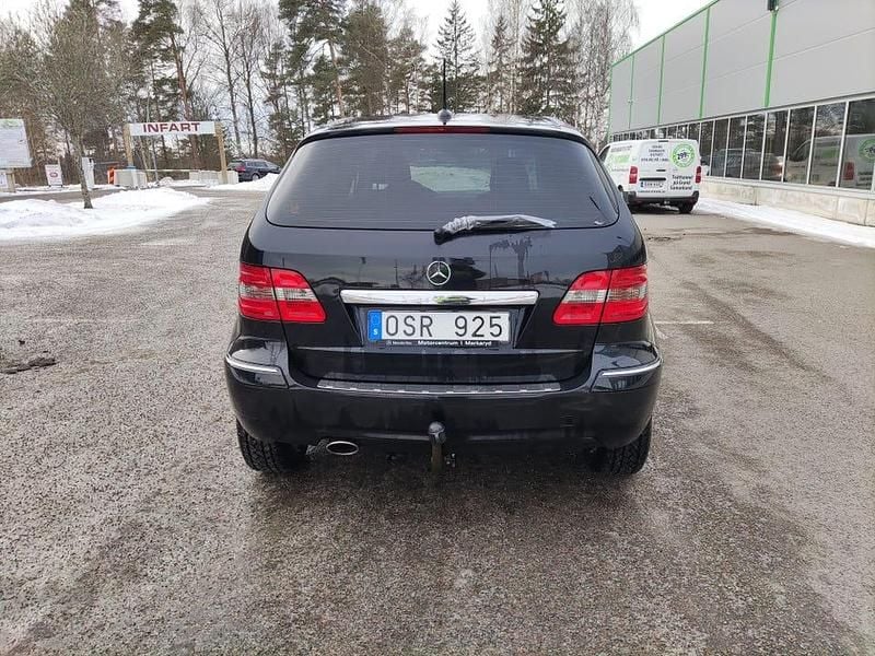 Begagnad Mercedes B180 116 HK (85 kW) 2011 Minibuss