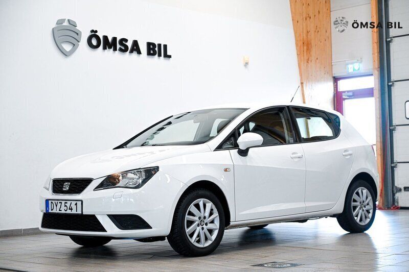Vit Begagnad 2014 Seat Ibiza Style Halvkombi | 69 800 kr (Marknadspris) - Bild 1/4