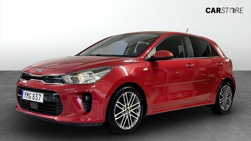Röd Begagnad 2017 Kia Rio Halvkombi | 119 900 kr (Bra pris) - Bild 1/4