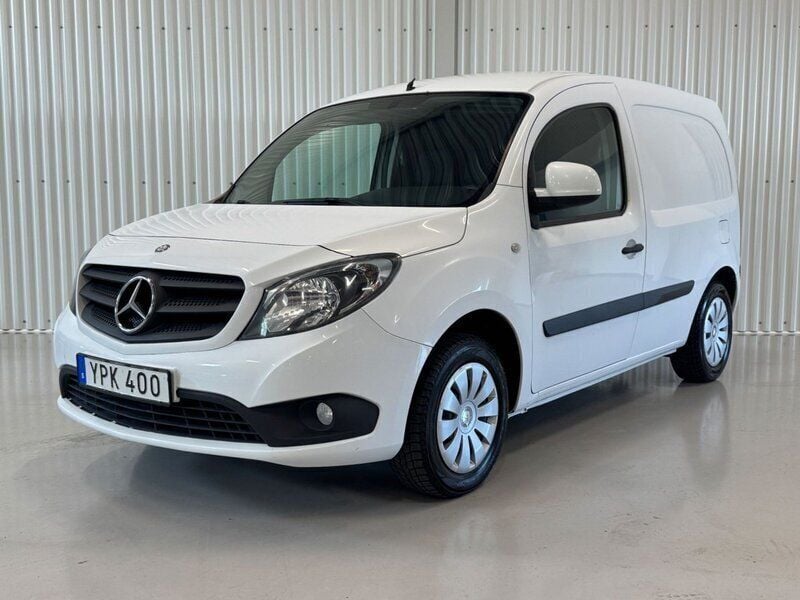 Vit Begagnad 2018 Mercedes Citan 109 Van | 79 900 kr (Marknadspris) - Bild 1/4