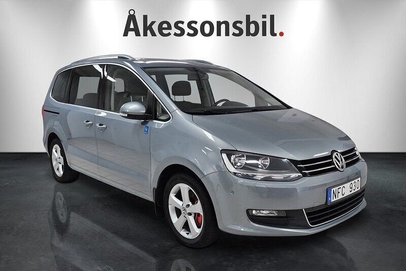 Grå Begagnad 2012 VW Sharan Minibuss | 149 000 kr (Dyr) - Bild 1/4