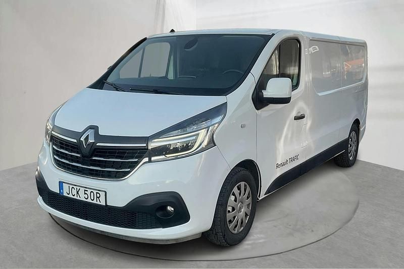 Vit Begagnad 2021 Renault Trafic Minibuss | 239 000 kr (Superpris) - Bild 1/4