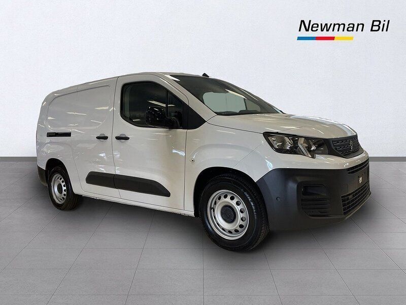 Begagnad Peugeot E-Partner 100 kW (136 HK) 2024 Vit Minibuss