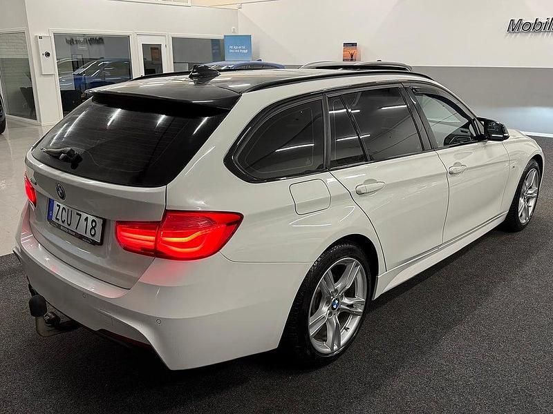Begagnad BMW 330 M Sport 252 HK (185 kW) 2017 Vit Kombi