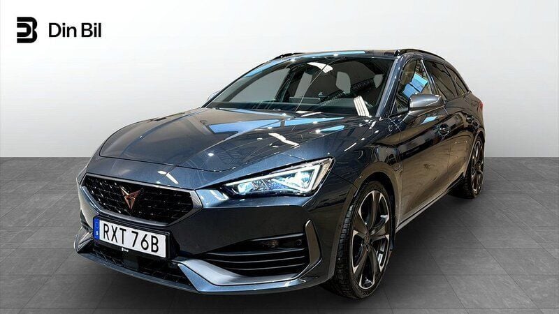 Grå Begagnad 2024 Cupra Leon VZ Kombi | 324 900 kr (Bra pris) - Bild 1/4