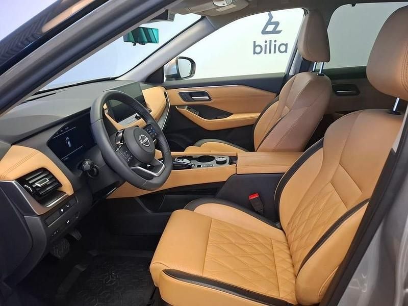 Begagnad Nissan X-Trail Tekna 216 HK (158 kW) 2025 Silver SUV