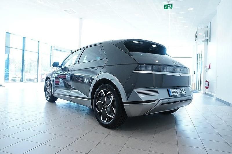 Begagnad Hyundai Ioniq 5 Advanced 167 kW (228 HK) 2023 Grå SUV