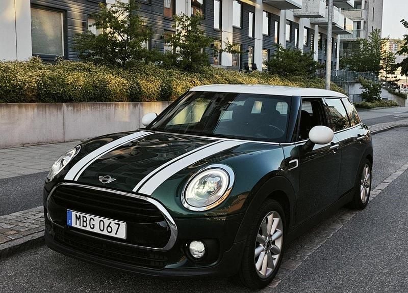 Grön Begagnad 2016 Mini Cooper Clubman Pepper Kombi | 124 000 kr (Bra pris) - Bild 1/4
