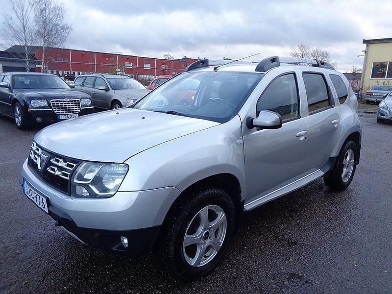 Silver Begagnad 2014 Dacia Duster SUV | 49 900 kr (Bra pris) - Bild 1/4