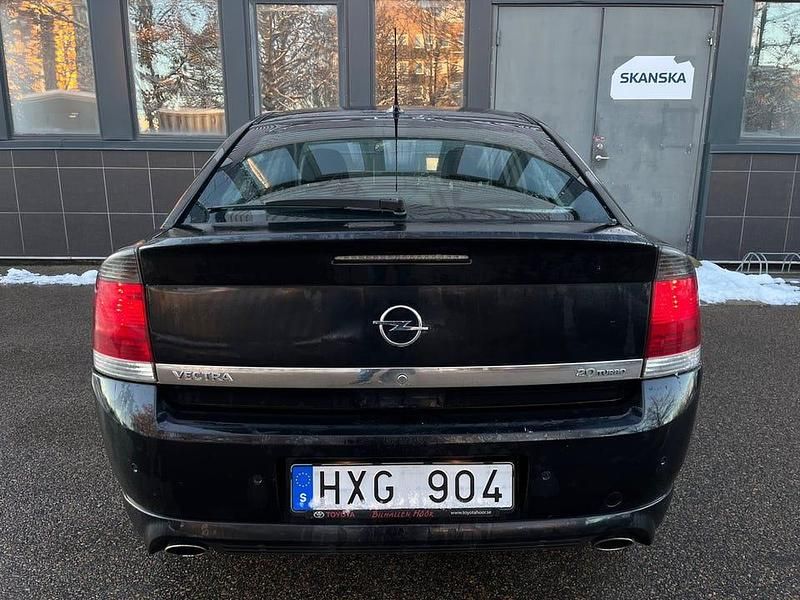Begagnad Opel Vectra GTS 175 HK (128 kW) 2008 Svart Sedan