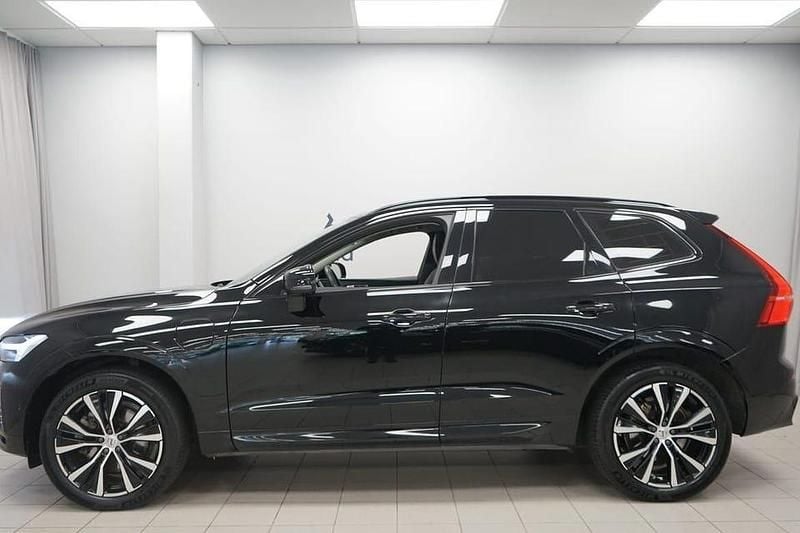 Begagnad Volvo XC60 Ultimate 355 HK (261 kW) 2023 Svart SUV