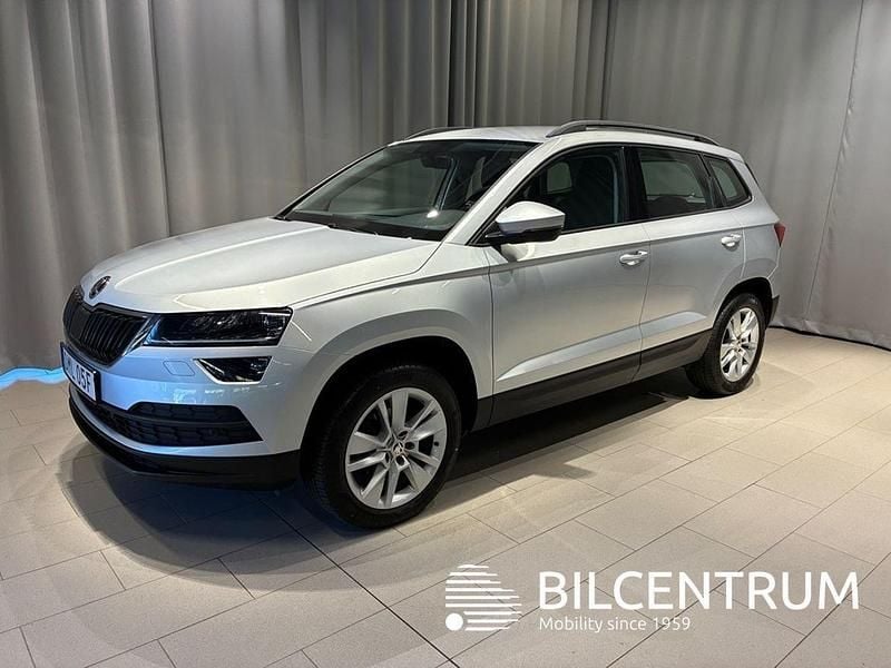Silver Begagnad 2020 Skoda Karoq Style SUV | 249 900 kr (Marknadspris) - Bild 1/4