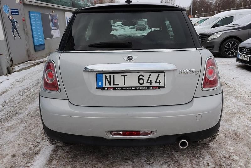 Begagnad Mini Cooper D 112 HK (82 kW) 2013 Silver Halvkombi