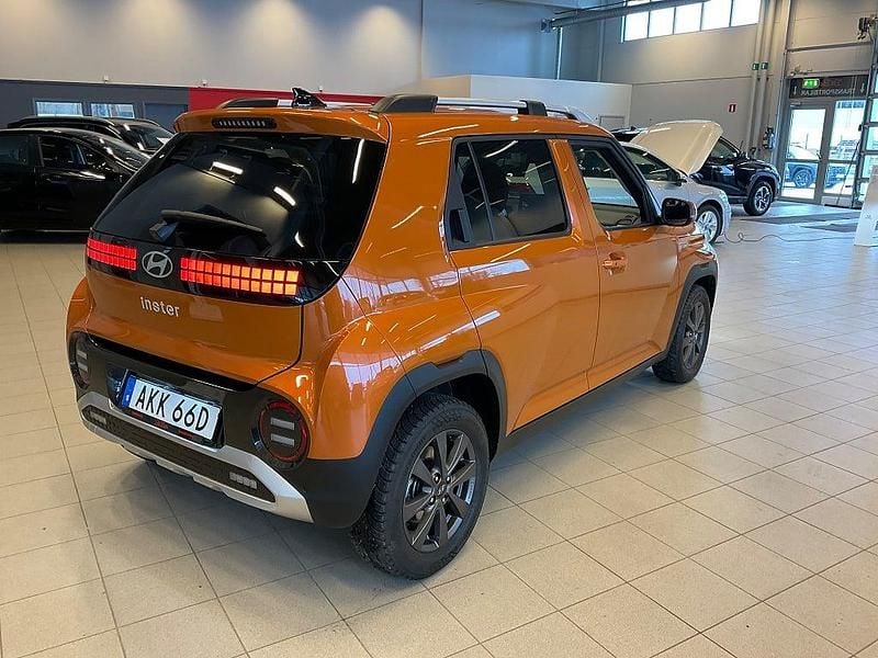 Begagnad Hyundai Inster Advanced 85 kW (116 HK) 2024 Orange Halvkombi