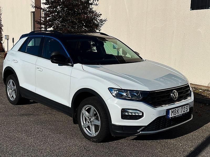 Vit Begagnad 2019 VW T-Roc SUV | 129 900 kr (Bra pris) - Bild 1/4